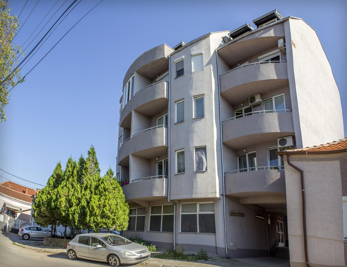 Anthony Apartment Ni Exterior foto